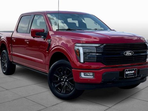 Used 2025 Ford F150 Platinum image 3