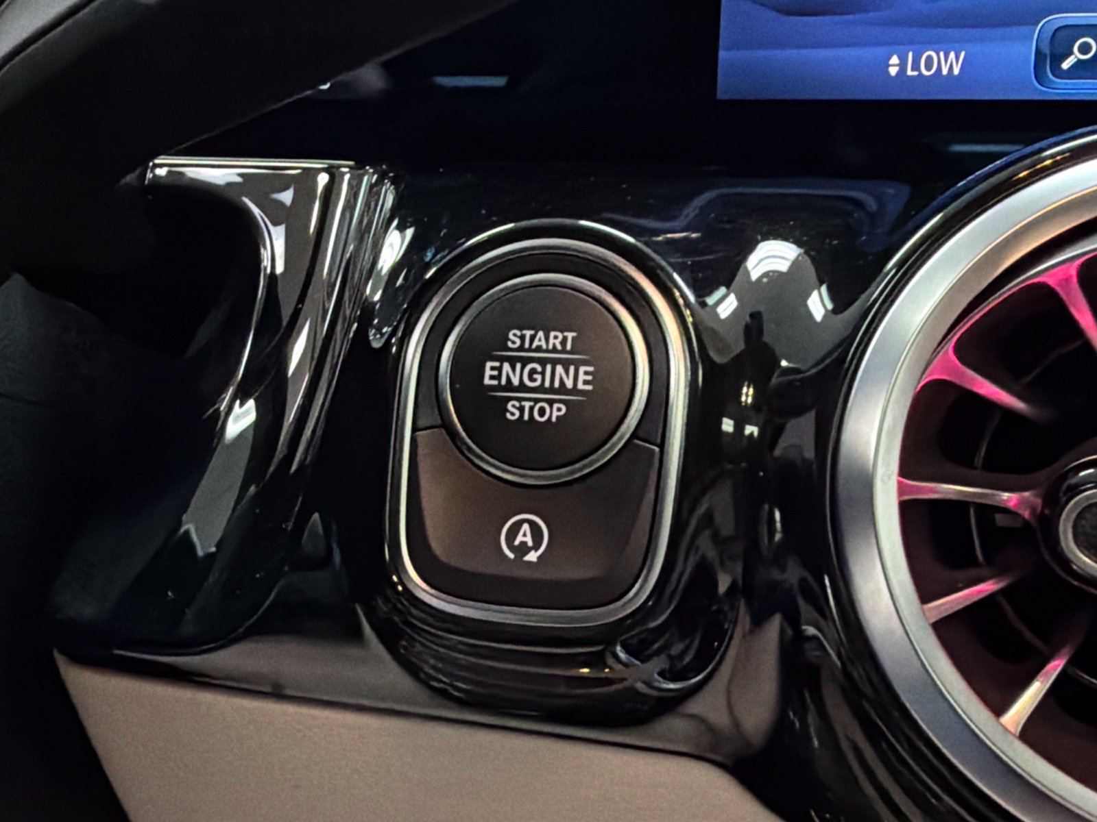 Certified 2026 Mercedes-Benz GLA 250 image 30
