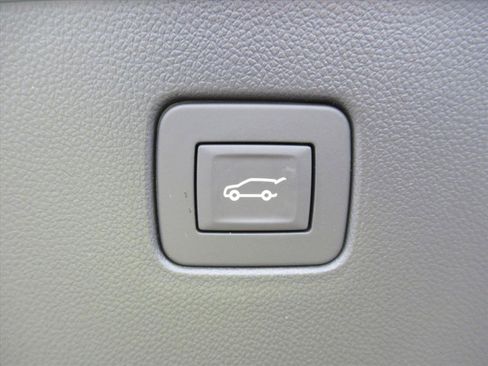 Used 2024 Buick Envista Avenir image 31