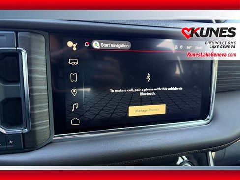 Used 2022 GMC Yukon Denali w/ Denali Premium Package image 44