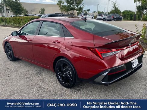 Certified 2026 Hyundai Elantra SEL Sport Premium FWD image 9
