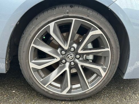 Used 2021 Toyota Corolla SE w/ SE Premium Package image 4