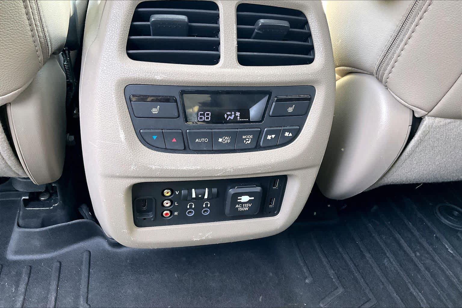 Used 2016 Honda Pilot Elite image 37