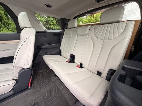 Used 2024 Hyundai Palisade Limited AWD/4WD image 54