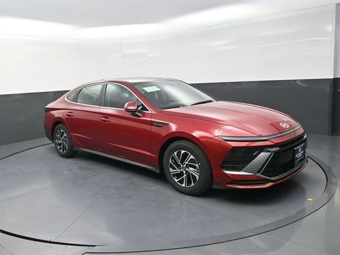 New 2026 Hyundai Sonata Blue FWD image 2