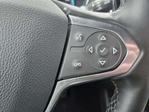 Used 2023 Chevrolet Traverse LT image 17