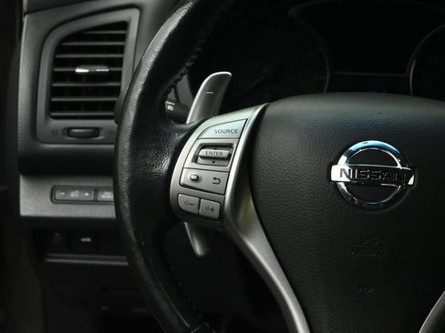 Used 2013 Nissan Altima 3.5 SL FWD image 35