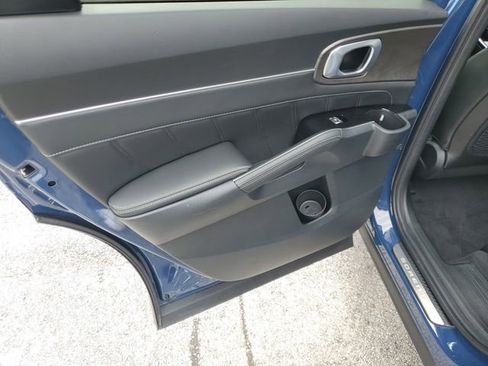 Used 2024 Kia Sorento SX image 14