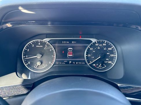 Used 2024 Nissan Pathfinder SV AWD/4WD image 12