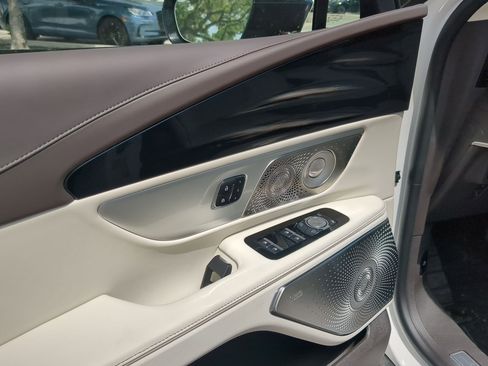 New 2026 Lincoln Nautilus Black Label AWD/4WD image 12