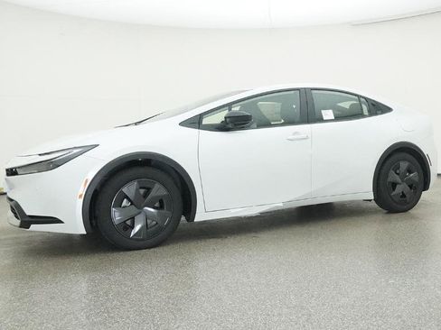 New 2026 Toyota Prius Plug-In Hybrid image 7