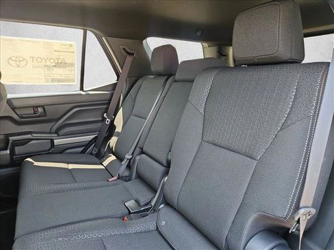Used 2026 Toyota 4Runner SR5 AWD/4WD image 17