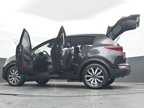 Used 2017 Kia Sportage EX image 41