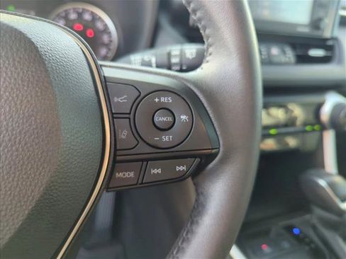 Certified 2022 Toyota RAV4 XLE Premium image 17