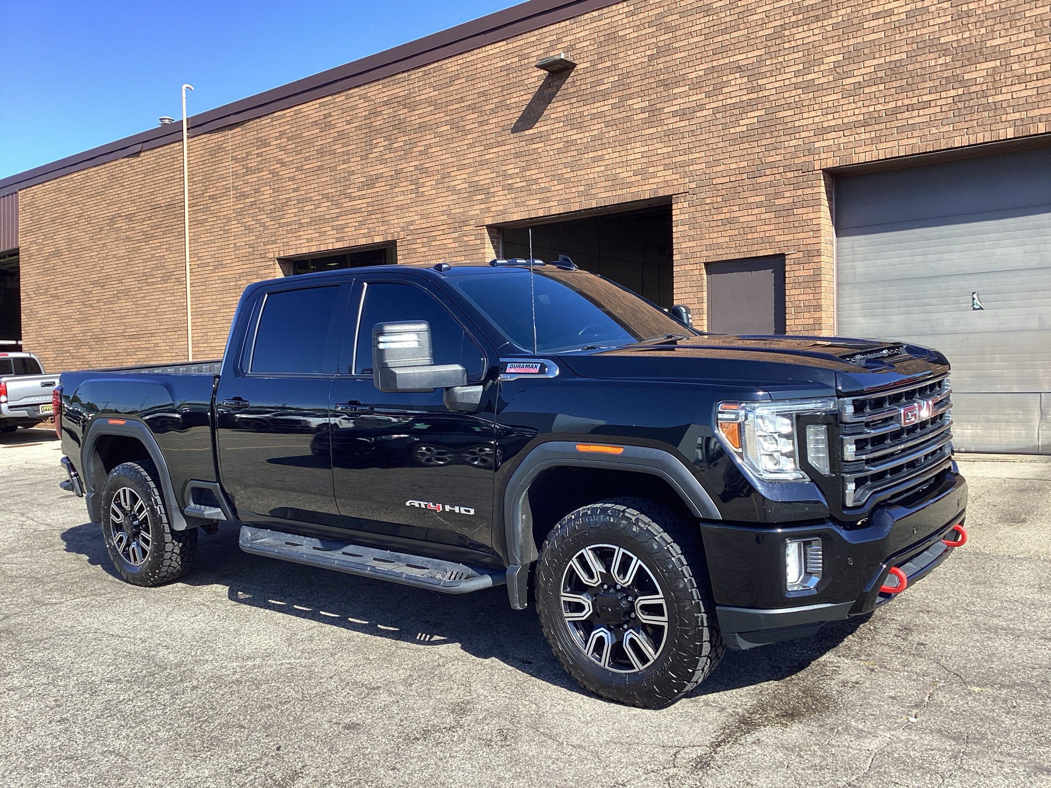 Used 2020 GMC Sierra 2500 AT4 w/ AT4 Premium Package AWD/4WD image 1