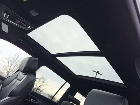 New 2026 Jeep Grand Wagoneer Limited image 9