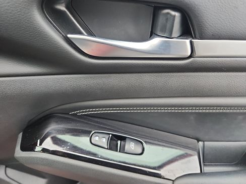 Used 2021 Nissan Altima 2.5 Platinum image 34