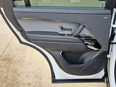 Used 2024 Land Rover Range Rover Sport Dynamic SE image 13