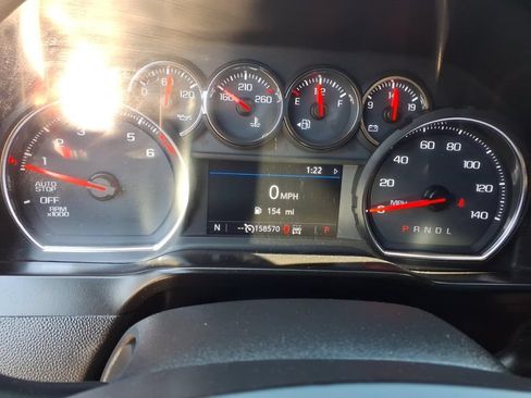 Used 2019 Chevrolet Silverado 1500 LT Trail Boss AWD/4WD image 9