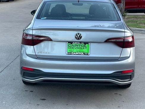 Used 2024 Volkswagen Jetta S FWD image 5