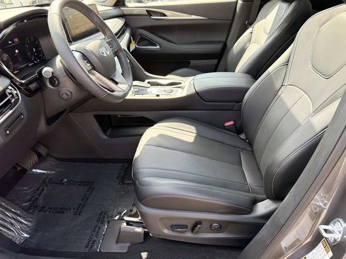 Certified 2026 INFINITI QX60 Luxe w/ Cargo Package FWD image 18