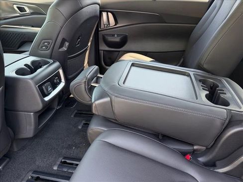 New 2026 Kia Carnival SX w/ SX Dark Edition Package FWD image 14