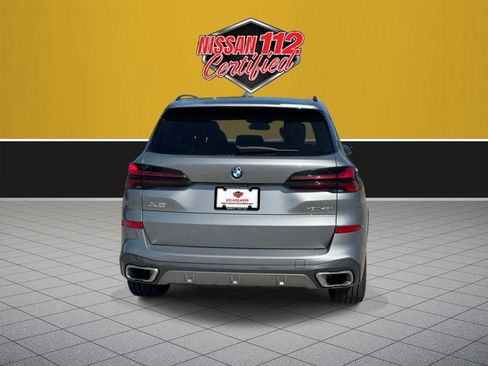 Used 2024 BMW X5 xDrive40i w/ M Sport Package AWD/4WD image 6