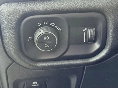 Used 2022 RAM 1500 Big Horn RWD image 21