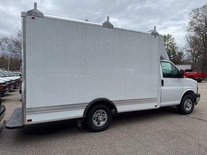New 2026 Chevrolet Express 3500 w/ Power Convenience Package