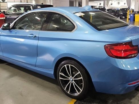 Used 2020 BMW 230i Coupe w/ Premium Package image 3
