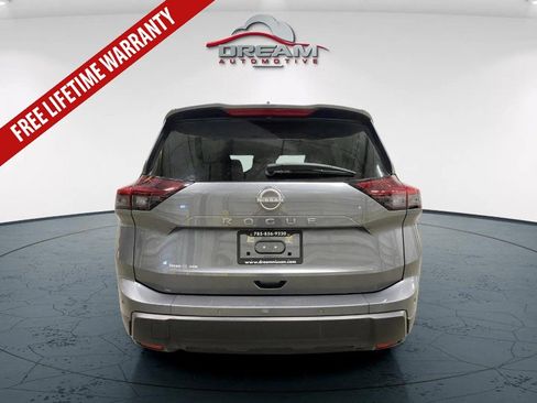 Used 2025 Nissan Rogue SV FWD image 16