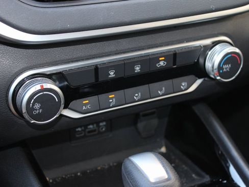 Used 2021 Nissan Altima 2.5 SV image 22