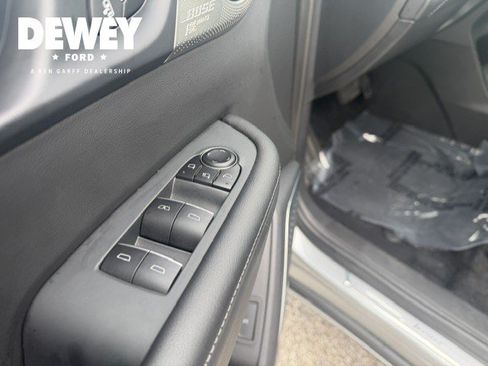 Used 2025 Buick Enclave Avenir w/ Super Cruise Package AWD/4WD image 11