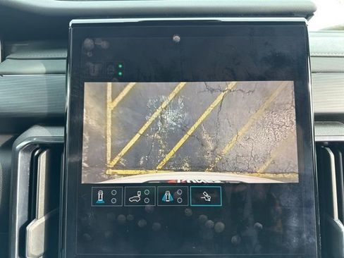 Used 2024 GMC Acadia AT4 image 57