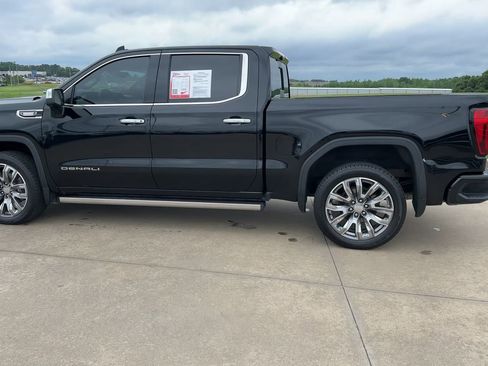Used 2023 GMC Sierra 1500 Denali w/ Denali Reserve Package AWD/4WD image 6