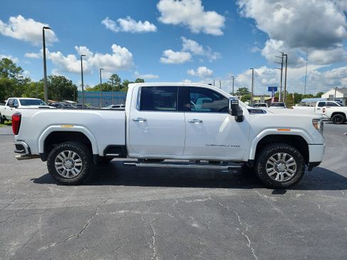 Used 2022 GMC Sierra 2500 Denali w/ Technology Package image 3