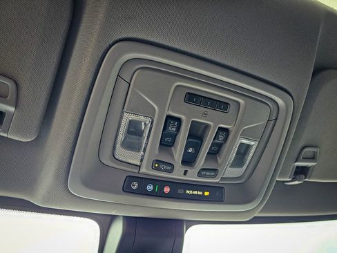 Used 2021 GMC Sierra 2500 Denali w/ Denali Ultimate Package image 37