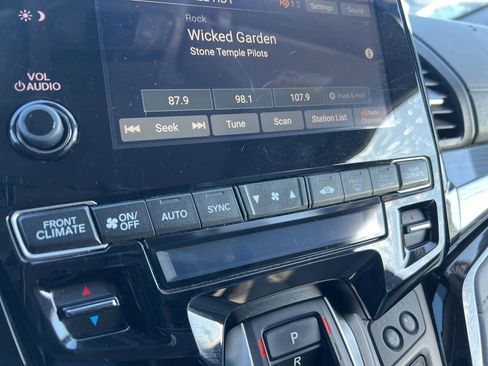 Used 2021 Honda Odyssey Elite image 10