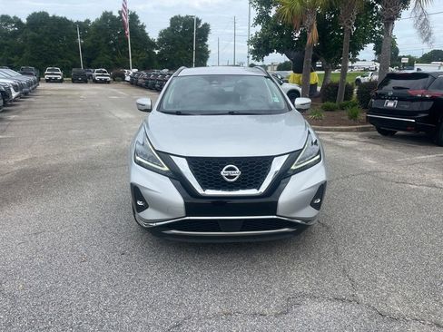 Used 2022 Nissan Murano SV FWD image 2