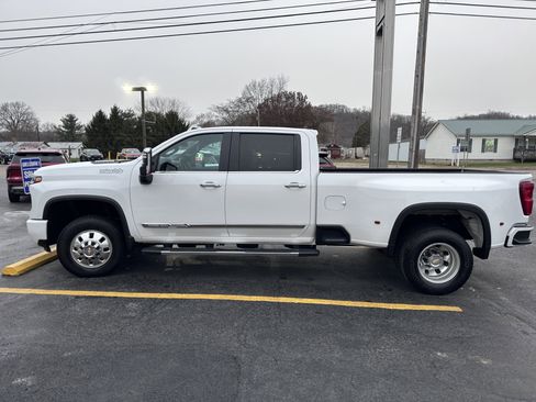 Used 2024 Chevrolet Silverado 3500 High Country image 5