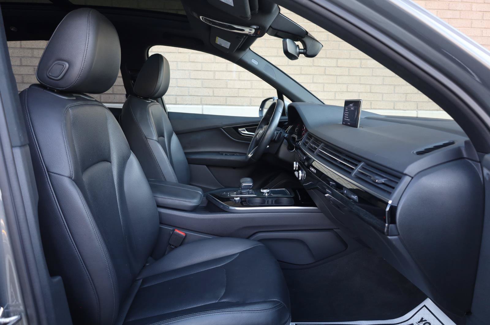 Used 2018 Audi Q7 3.0T Prestige AWD/4WD image 36