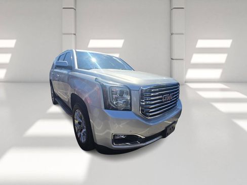 Used 2018 GMC Yukon SLT w/ Open Road Package image 3