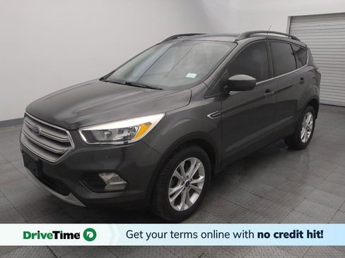 Used 2018 Ford Escape SE image 1