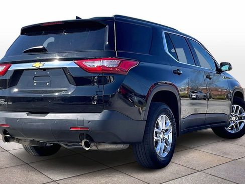 Used 2021 Chevrolet Traverse LT image 11