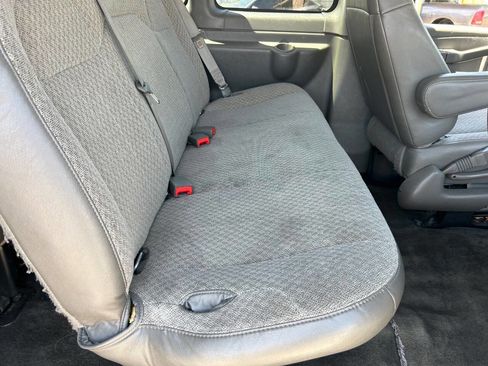 Used 2019 Chevrolet Express 3500 LT w/ LT Preferred Equipment Group RWD image 15