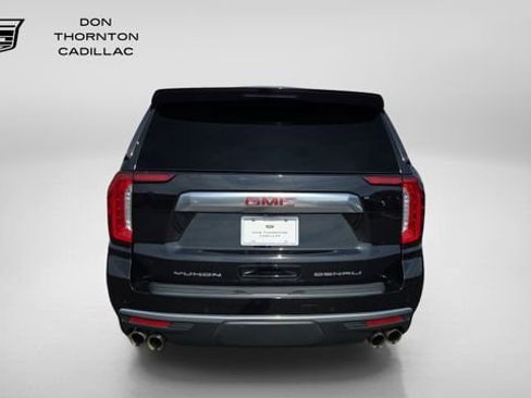 Used 2024 GMC Yukon Denali w/ Advanced Technology Package AWD/4WD image 4