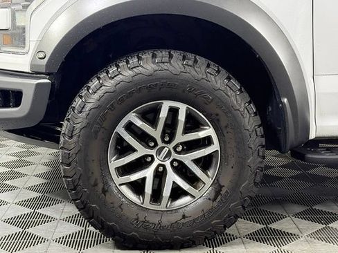 Used 2018 Ford F150 Raptor w/ Equipment Group 802A Luxury AWD/4WD image 13