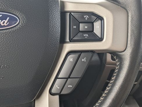 Certified 2022 Ford F250 Lariat w/ Lariat Ultimate Package image 21