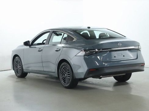 Used 2026 Nissan Sentra SV w/ SV Convenience Package FWD image 40