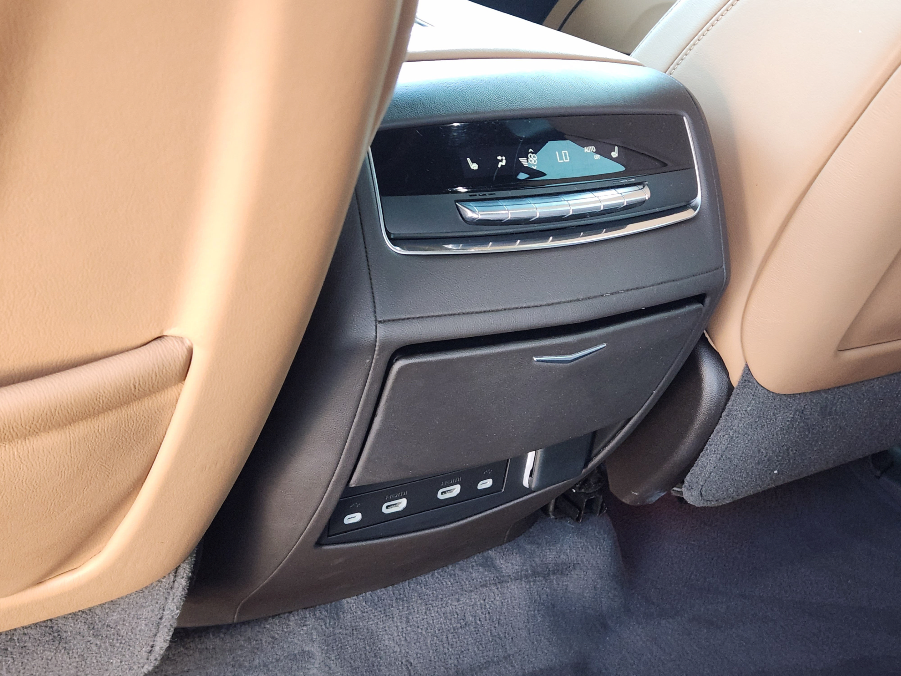 Used 2021 Cadillac Escalade Sport w/ Driver Assist Tech Package AWD/4WD image 29